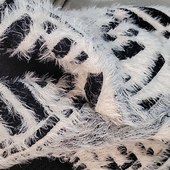 Like New Fuzzy Swing Sweater - Picture 4 of 7